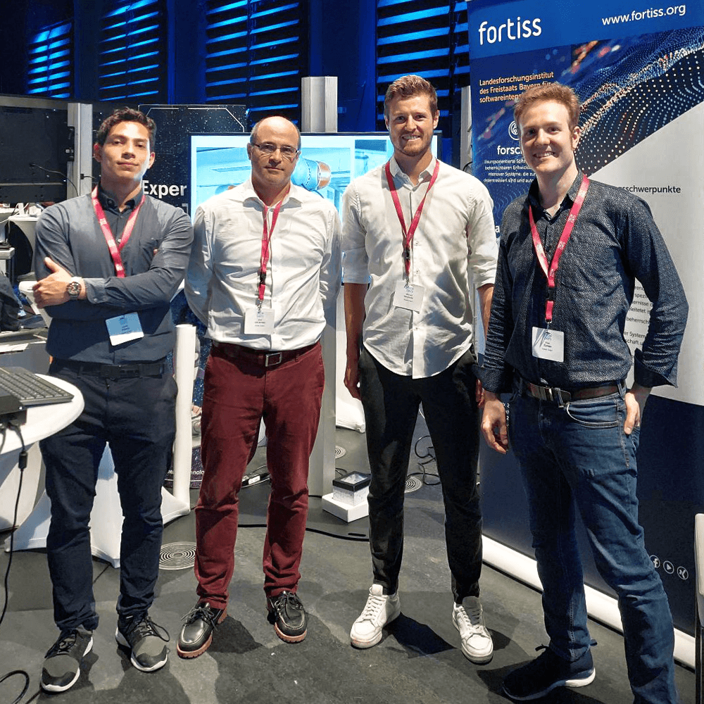 fortiss's tweet photo. Visit us today at the #TechDays 2022 by @BayernInnovativ at the #Muffatwerk in #Munich!
Axel von Arnim, Head of #NeuromophicComputing at #fortiss and his team members will give you an insight into the advantages, applications and market chances for neuromorphic computing. https://t.co/0NGF7InBG5
