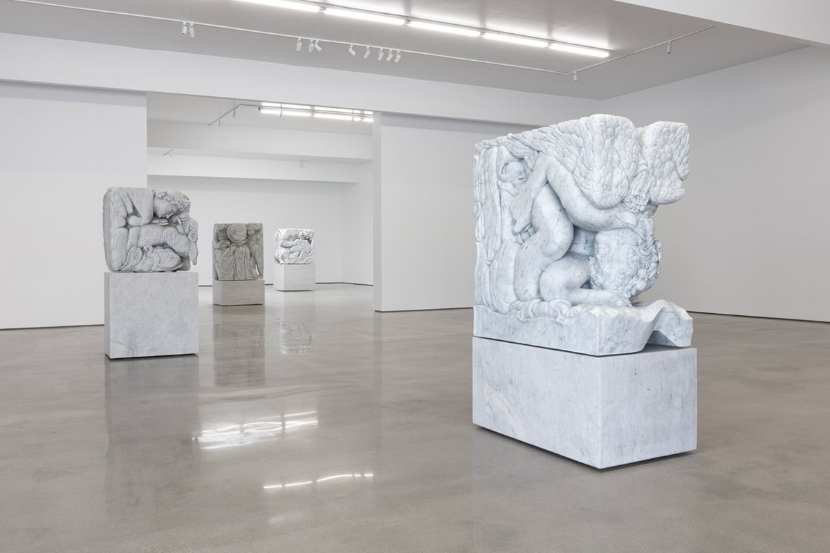 Take a look at Adam Parker Smith’s ‘Crush’ exhibition at The Hole in Los Angeles. buff.ly/3y2U0MW #Art #Sculptures #TheCultureCurators
