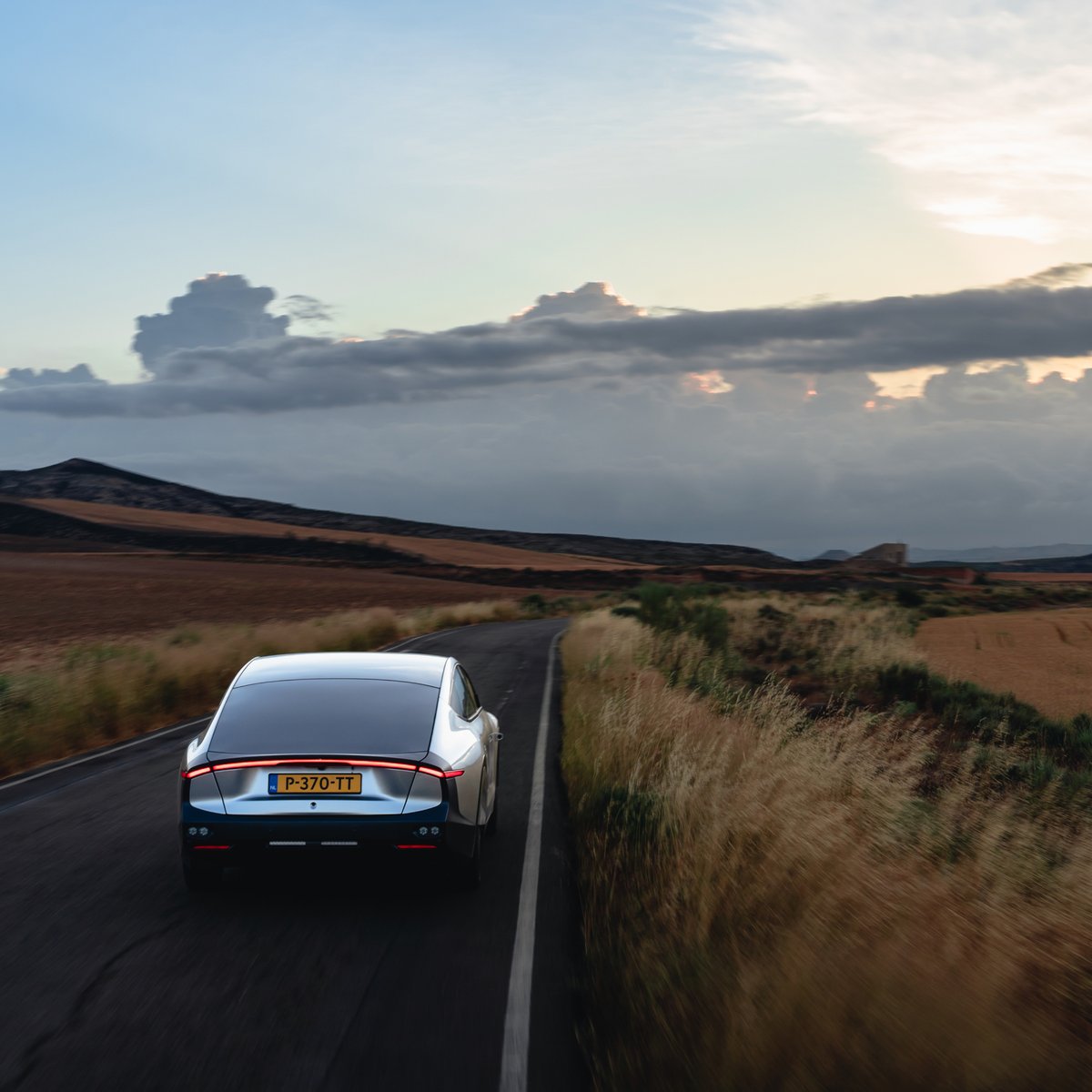 Lightyear 0 has made its first test drives!

Press, customers and ambassadors recently headed to the beautiful province of Navarra, Spain, for Destination Daylight: the first driving experience of the world's first solar car ☀️

Read more in our blog → lightyear.one/articles/desti…