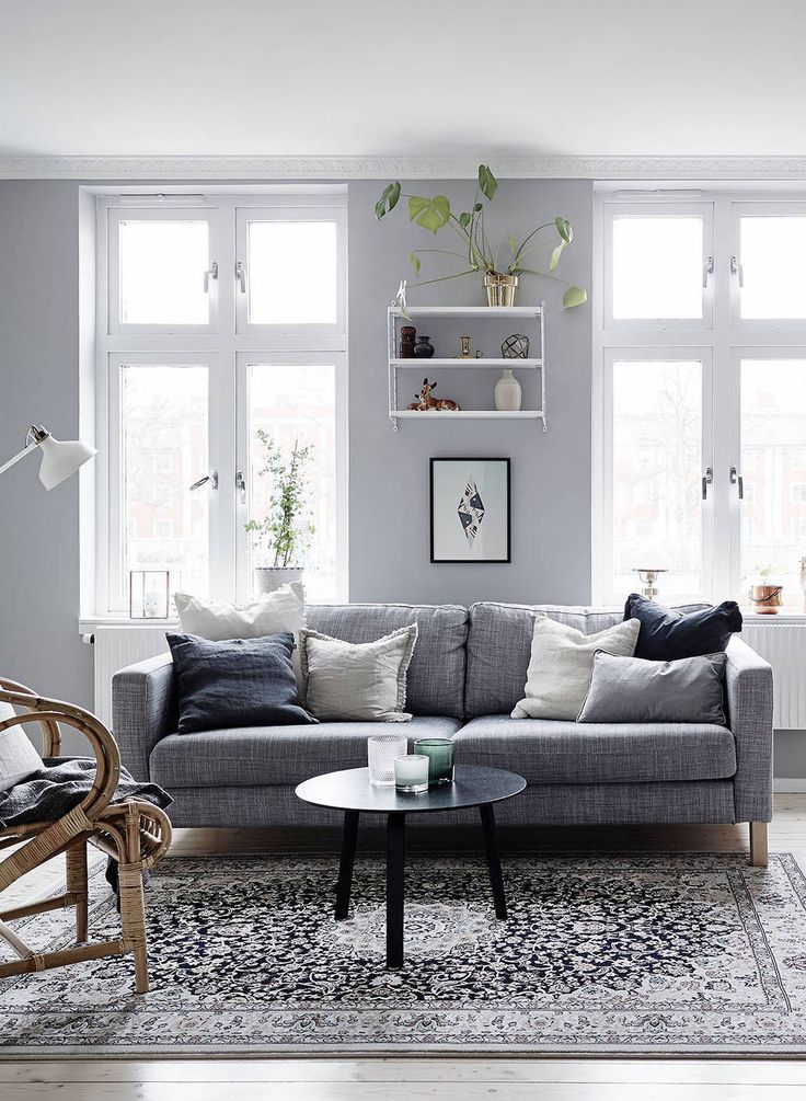 realtordotcom's tweet photo. If you don't like gray paint on walls/cabinets, what colors do you have or would you prefer? 🤔 https://t.co/Uaf6MskqVm