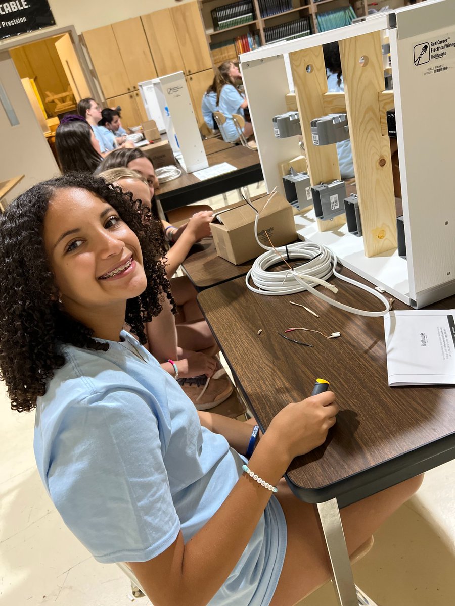 NC_LCS's tweet photo. HGTV Camp- Ss learned how to draw floorplans, wire an outlet,&amp;repair drywall. Ss visited Silverpoint Homes, building sites &amp; @Gaston_College to learn about HVAC&amp;electrical work/safety. Ss used Room Styler to try their hand out at interior design-What a week!
#LCSCreatingANewPath https://t.co/7Fnl3Im7QJ