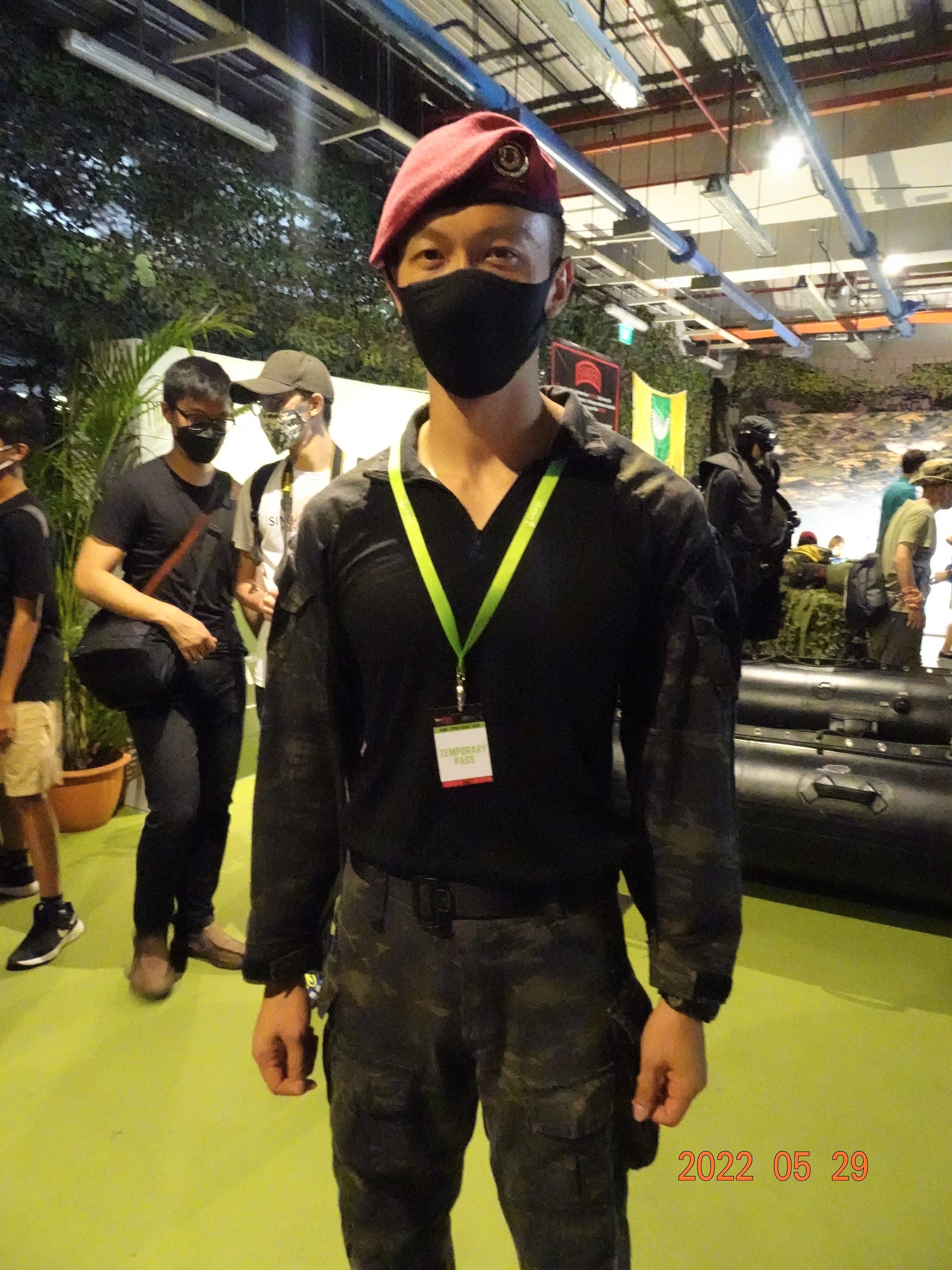 Faithkeeper on X The Singapore Army Commando hybrid uniform made of black T shirt like material and Multicam fabric Army Open House 2022 F1 Pit Singapore AOH22 https t YH4xSg6Lkb X