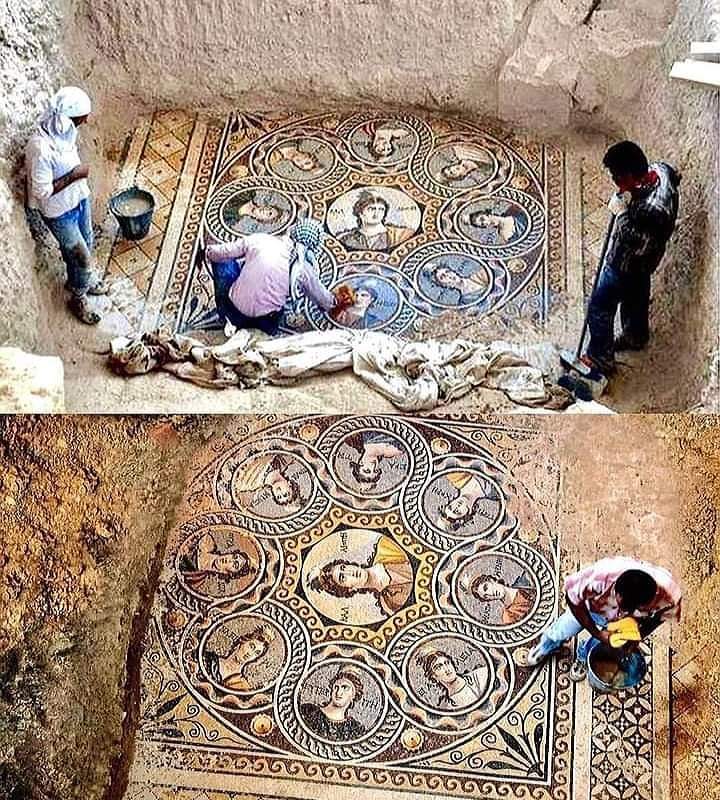 In the city of Zeguma in Turkey, archaeological excavations have unearthed perfectly preserved glass mosaics.

According to experts, these splendid floor decorations adorned the houses of the Roman patricians.

#archaeohistories