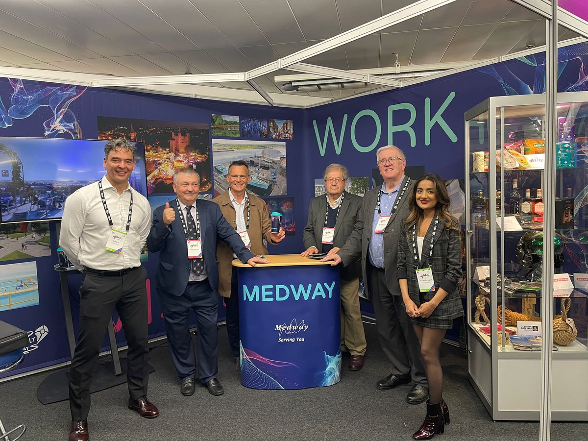 Council leadership team has  been manning our stand at #LGAConf22 promoting all things Medway. Join us at Q93 to be in with a chance to win some gin from <a href="/rivetdistillery/">Stephen Russell</a> or a gift from <a href="/DockyardChatham/">Dockyard Chatham</a> or lovely rice from @VeeteeOfficial or even your own Medway mug #MedwayLGA22