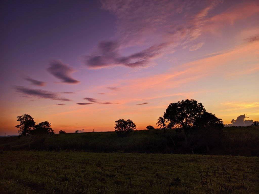 daniver_1's tweet photo. come with me and let’s awed in the beauty of sunset. https://t.co/BGlwUePAZE