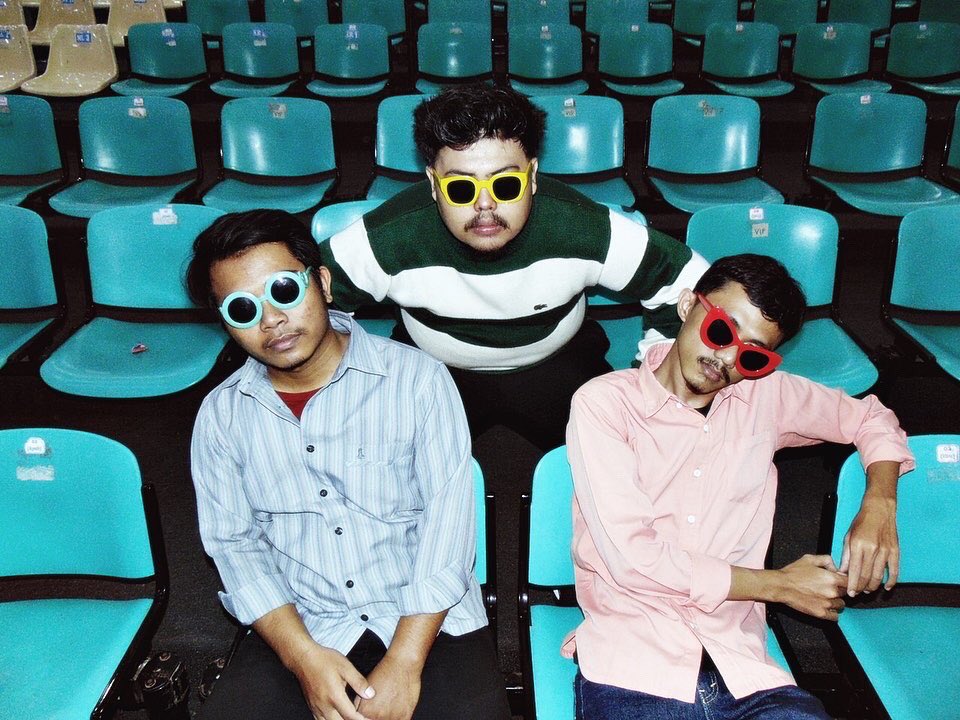roomieboys's tweet photo. Live on "Intimate Concert" #ForeverJune last Sunday. Cool shot by @Anthony787899 https://t.co/TZOFWgFx0j