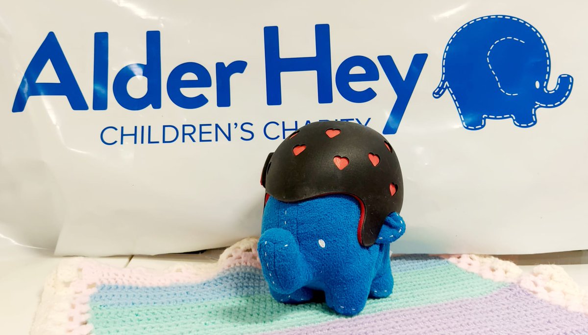 Congratulations Alder Hey Craniofacial Team for our first completed Endoscopic Strip Craniectomy and Helmet treatment.  The FIRST funded entirely on the NHS! 
No patients have needed blood transfusion and the outcomes are looking great! 🙂