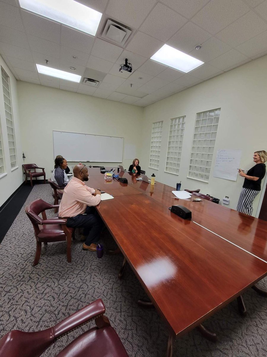 Jolie Hardin tweet media