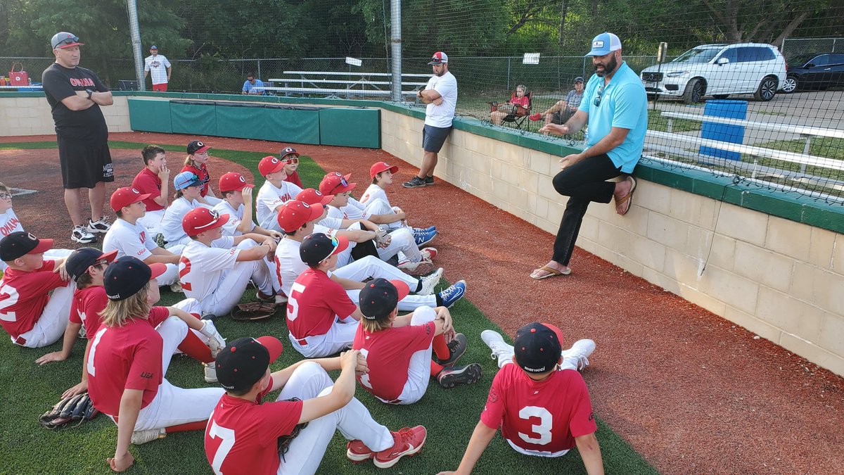 2029Omaha's tweet photo. Thank you to @tlipari32 for coming out and talking to the boys last night.  Great message for baseball and for life #AllGasNoBrakes #sowhat https://t.co/H2pyc0J9g2