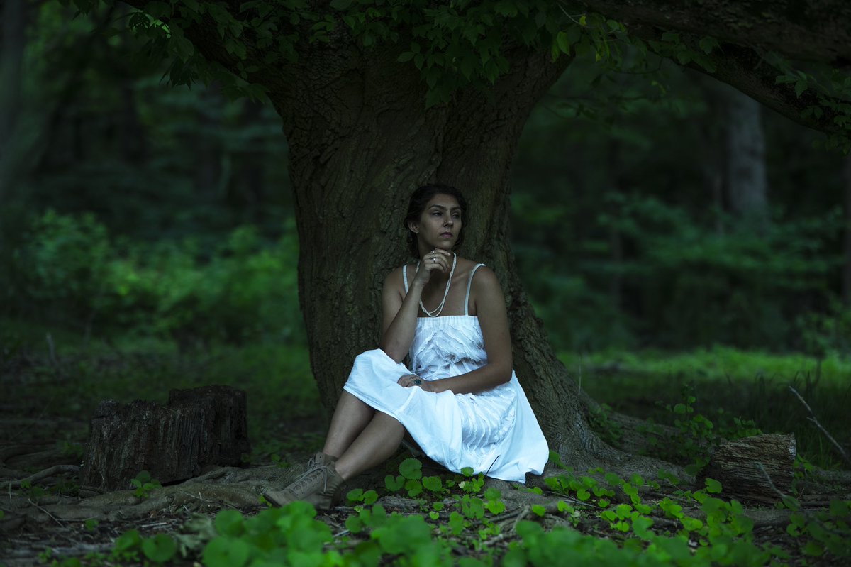 “Under the Dreaming Tree”. #photography #PHOTOS #photoshoot #conceptshoot #tuesdayvibe #dark #dreaming