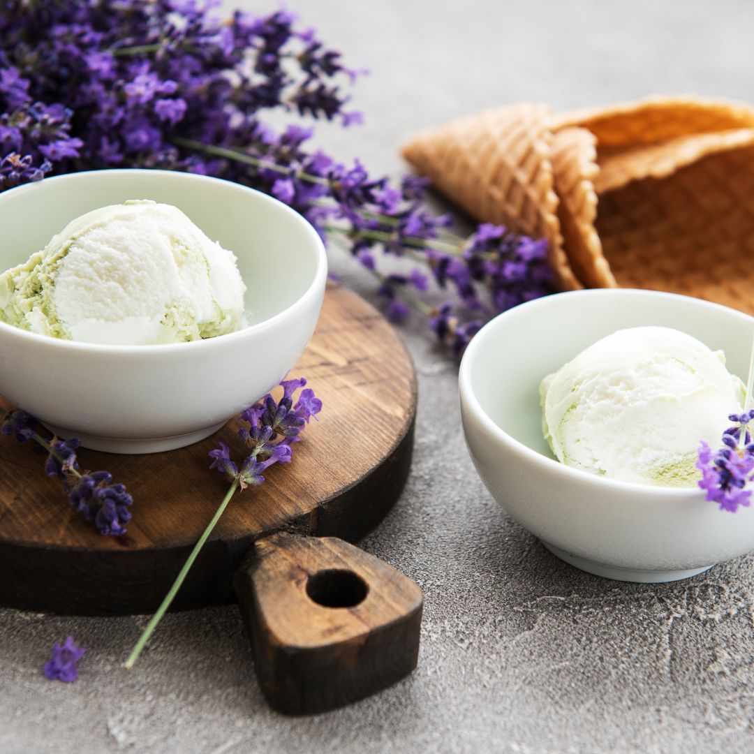 EtMaree's tweet photo. Pour une petite note de fraîcheur et de gourmandise, terminez le repas en beauté avec nos différents parfums de glaces artisanales !🍦
👉 Pensez à réserver votre table : https://t.co/u9NtfDlozd
#vinetmaree #paris #restaurant #parisfood #restaurantparisien #glaceartisanale https://t.co/Nt5TX19a5w