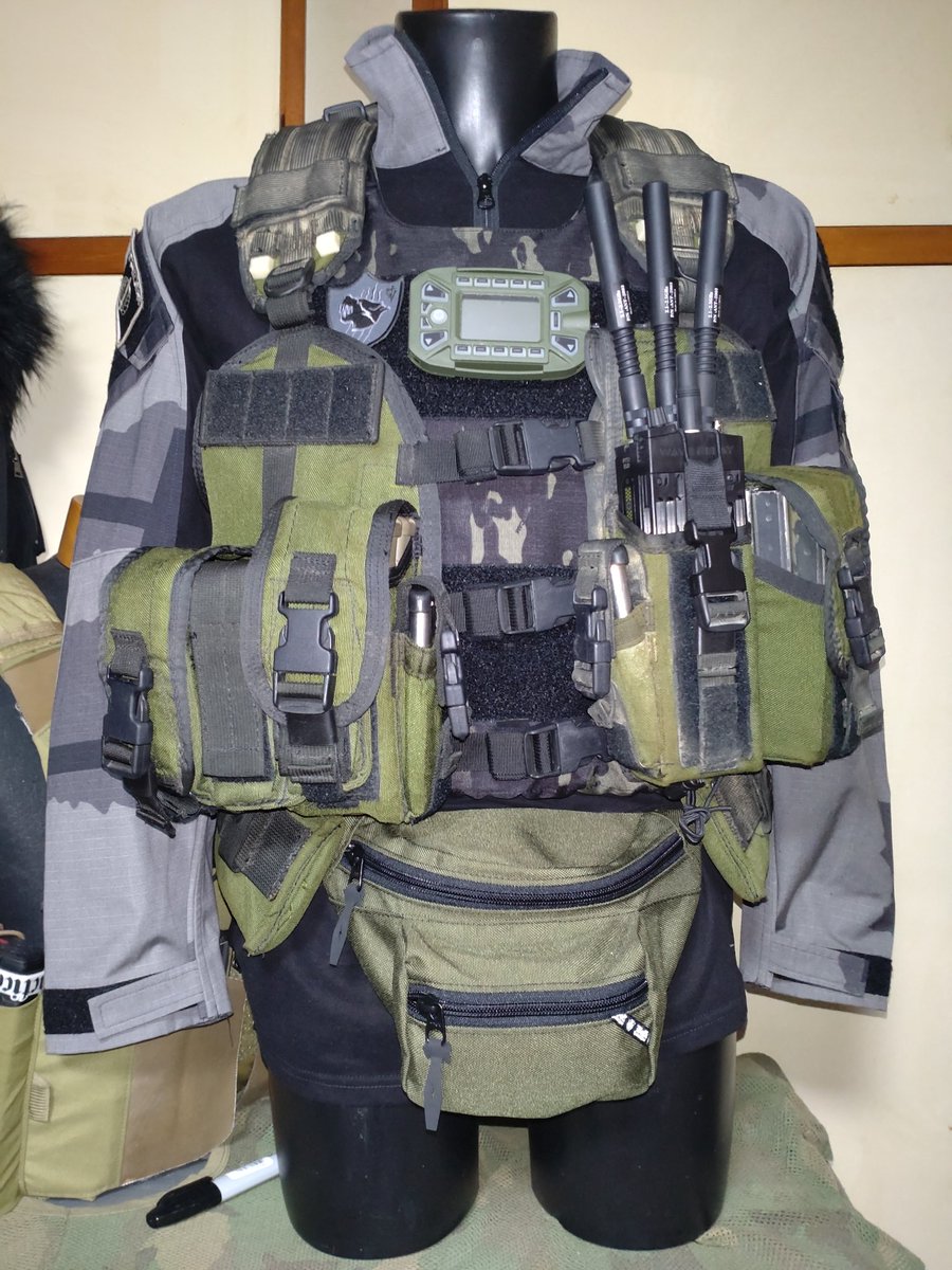 DARKKNI54156854's tweet photo. V社長に こさえてもらったパーツ!
SOEベスト マグポーチをラジポにする為のパーツ V社長あざーす😁🙏
#volktacticalgear #specialoperationsequipment https://t.co/cdFSbN84F9