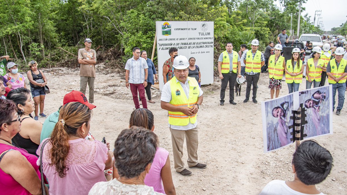 MDzulCaamal's tweet photo. Nadie atendía a la colonia Cristal con el pretexto de que era una colonia “que no estaba municipalizada”. 
 
Si bien tenían parte de razón, esta zona sí pudo haberse desarrollado tiempo atrás con un poco de voluntad y oficio político. https://t.co/vvjvvdP2fg