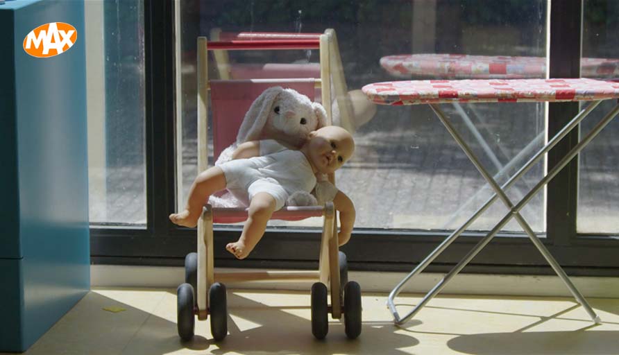 Wanneer ouders in een vechtscheiding belanden, hebben kinderen vaak last van onzekerheid, stress en gaat het niet goed op school. Ze hebben het gevoel te moeten kiezen voor de ene of andere ouder.

📺 Hollandse Zaken: Klem in een vechtscheiding, NU op NPO 2.