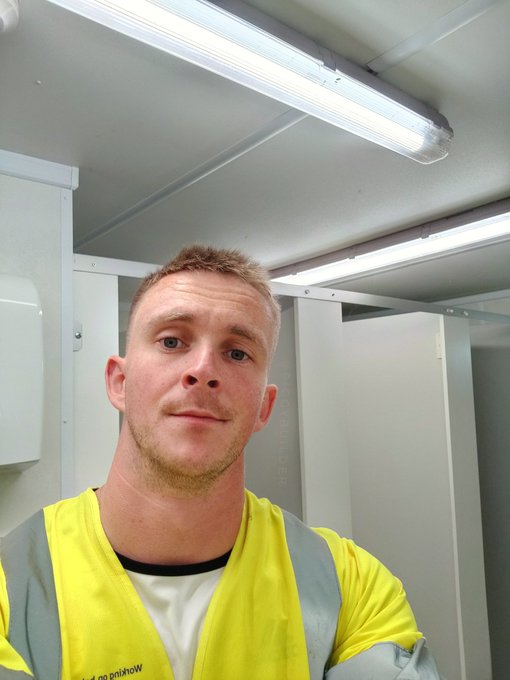 Back to reality 😬 🤣 https://t.co/pcUFtvpKWG<a href="/tag/wedding"class="tags"><span>#wedding</span></a><a href="/tag/weddingcakes"class="tags"><span>#weddingcakes</span></a>