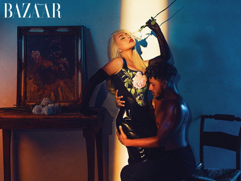 MadamXtinaFan's tweet photo. Christina Aguilera @xtina para la revista Bazar.

#Xtina #ChristinaAguilera https://t.co/eCVsIOsLup