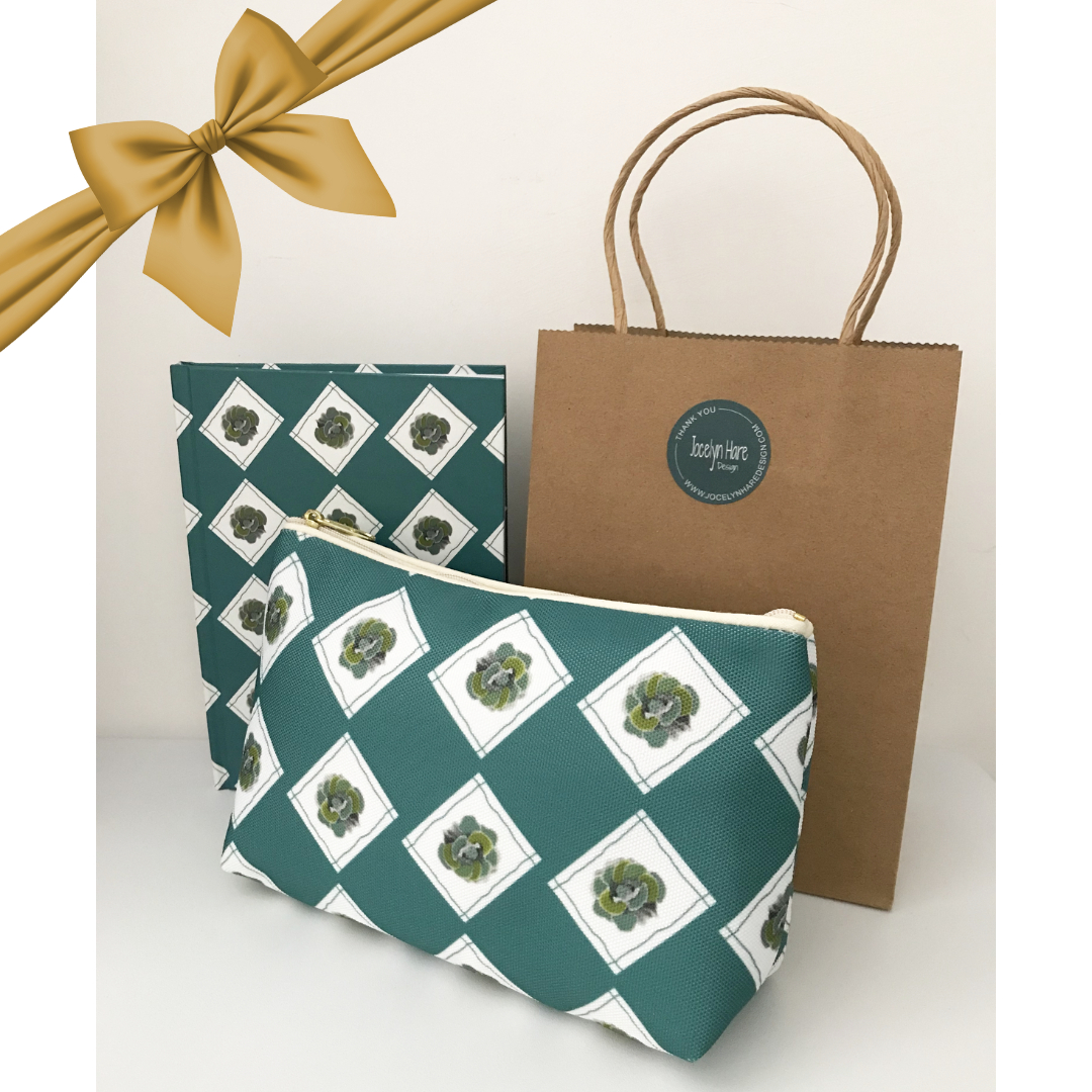 JHareDesign's tweet image. For Summer occasions, the 'Gloxinia' notebook and wash bag make great gifts 💛🛍 If you can't think what to give to your party host the pocket notebook &amp;amp; handbag size makeup bag are ideal. Full range see link in bio 👀