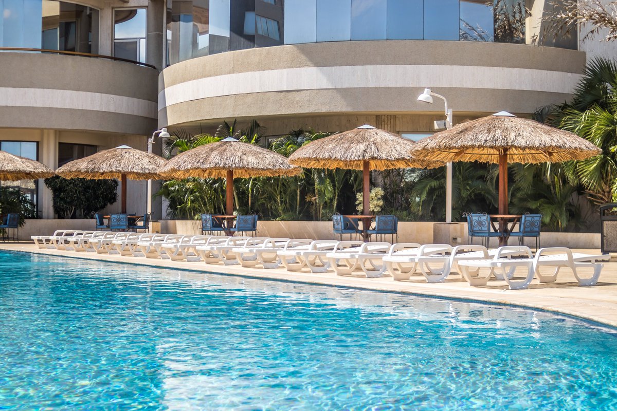 Te deseamos un ¡Feliz MARTES!✨
•
Ven a nuestra IMPONENTE PISCINA⭐⭐⭐⭐⭐
•
Valor de la Entrada:

$10 por cada Adulto ☀️💦🌴⛱️
¡Niños menores a 12 años ingresan gratis!
•
Horario: Martes / 09:00am - 06:00pm
•
#Maruma #MarumaHotel #Piscina #Maracaibo