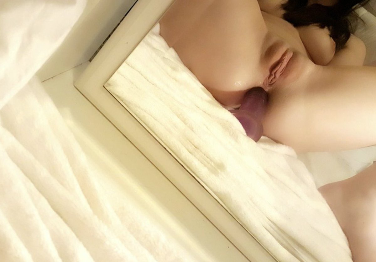 Azgınlıktan çıldırmış gibiyim içime girmek isteyen varmı 👅