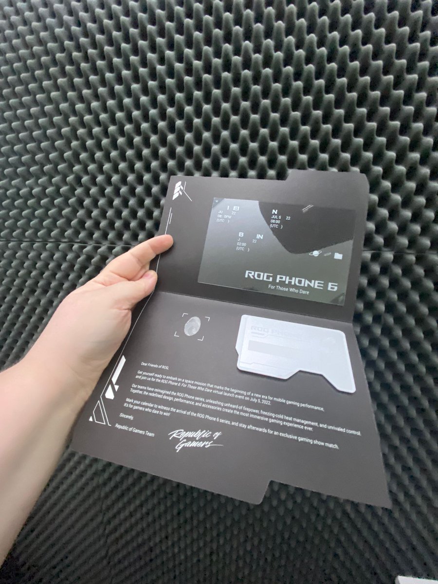 Tayronlivereal's tweet image. Coole News!
Ich wurde von @asusrogde zu einem Showmatch mit  internationalen Streamern eingeladen &amp;amp; ich darf auch mit euch gemeinsam den Launch des #ROGPhone6 begleiten!
Wie ihr ein ROG Phone 6 gerwinnen könnt und mehr Infos zum Showmatch hier: asus.click/showmatch #ad