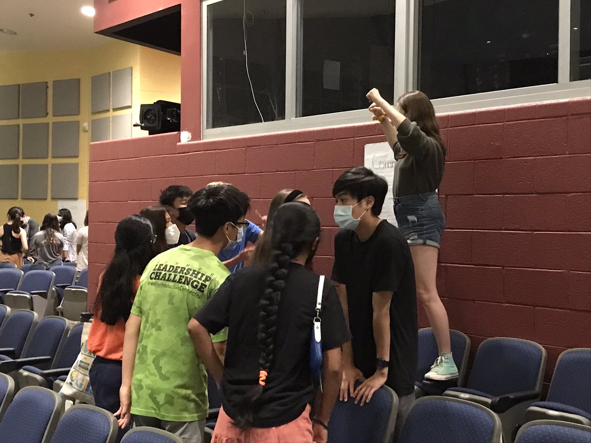 Mr. Jelen (@rmhsmagnet) on Twitter photo Welcome IB Magnet 9th Graders! DP 12th graders sharing their knowledge of RMHS and the IB Learner Profile. <a href="/RMHS_principal/">Alicia Deeny</a> Welcome IB Magnet 9th Graders! DP 12th graders sharing their knowledge of RMHS and the IB Learner Profile. <a href="/RMHS_principal/">Alicia Deeny</a>