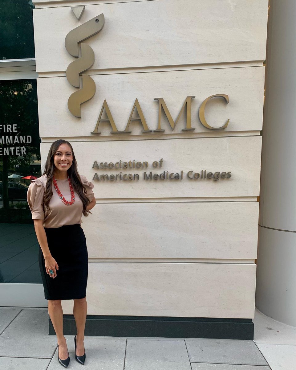 emilywalck's tweet photo. Leadership is a behavior, not a position.🌤 Honored to be selected to represent @umnmedschool at the @AAMCtoday this weekend in DC. I can’t think of a better way to close out MS1 than by attending the RISE Leadership Seminar surrounded by 56 of the most inspiring rising MS2s👩🏽‍⚕️✨ https://t.co/oPdzB3TmIp