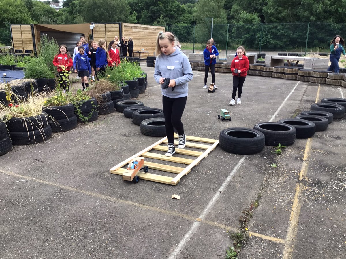 Lewis Girls' Science tweet media