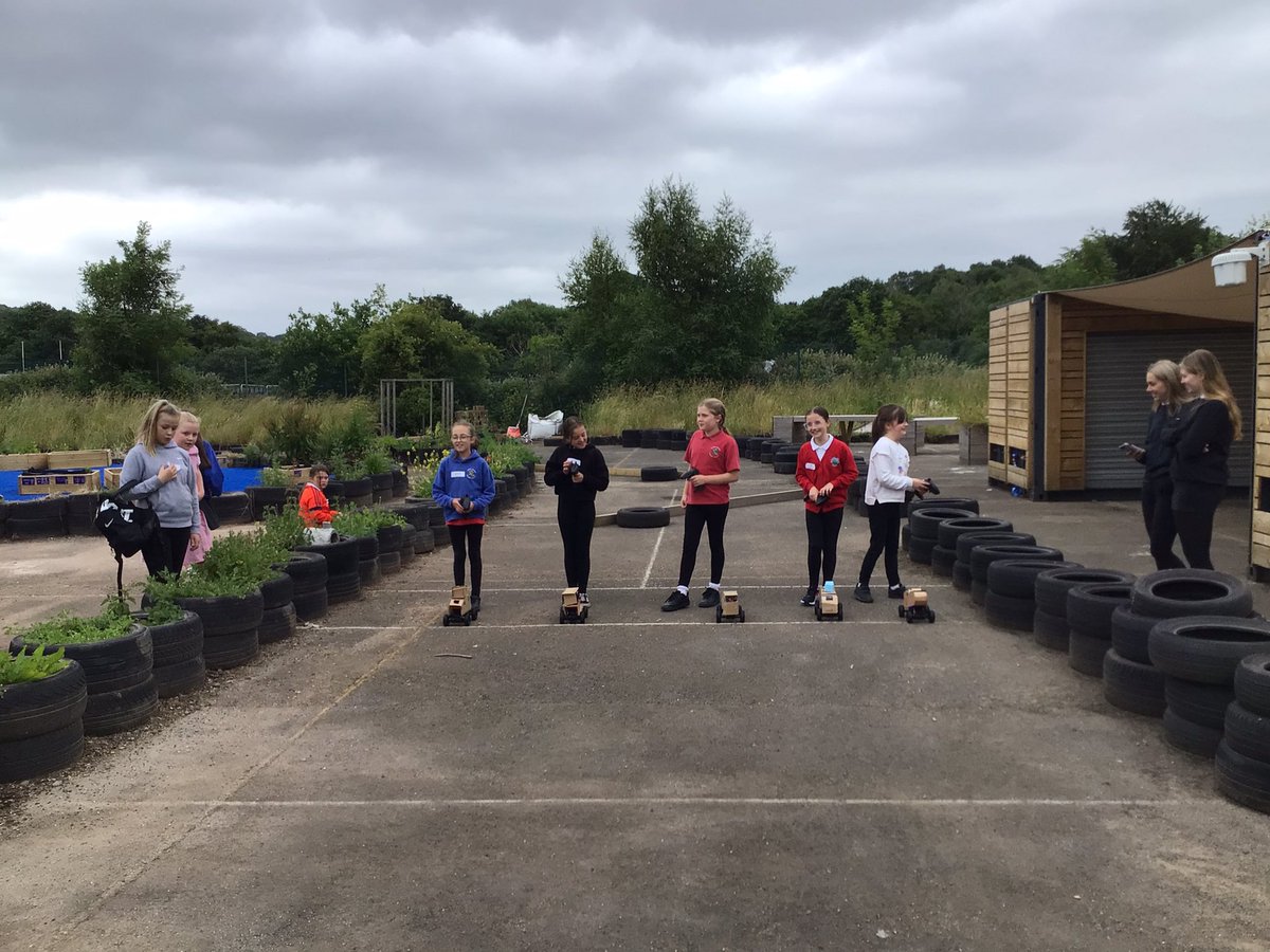 Lewis Girls' Science tweet media