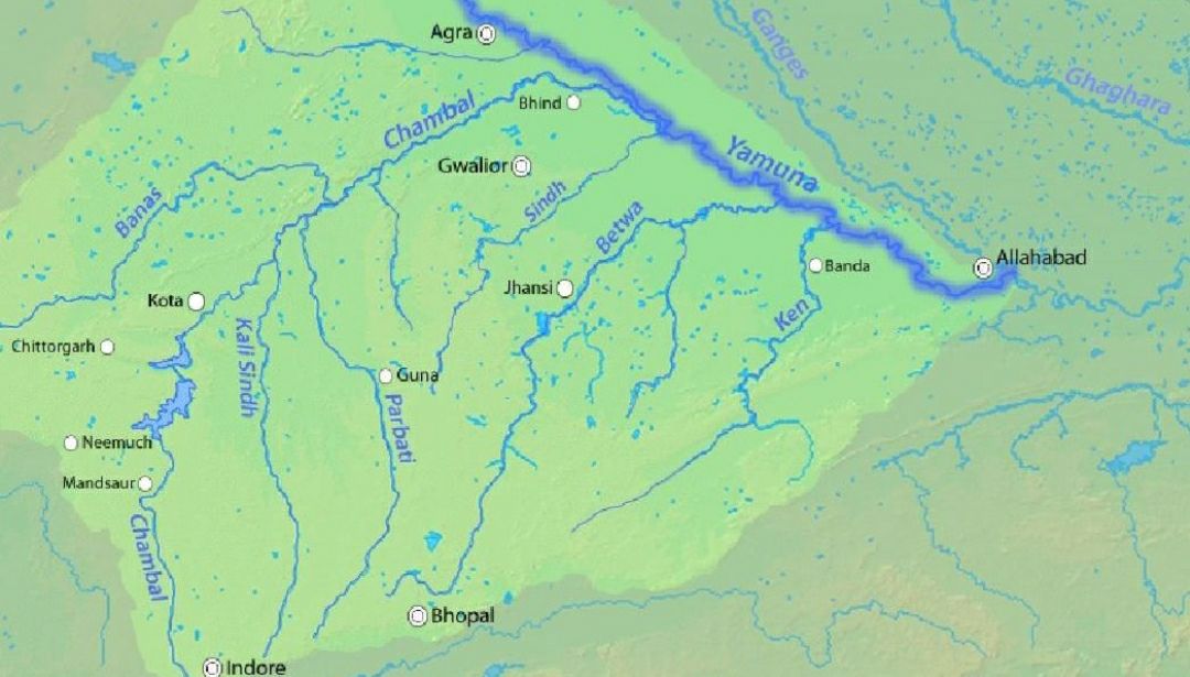 ✅ Yamuna River:

• Longest and Western-most tributary of Ganges.

• Source - Yamunotri Glacier in westernslopes of Banderpunch.

• It makes boundary between Delhi &amp; Haryana.

• It passes through Delhi, Mathura, Agra and flows southward till joins Ganges in Prayagraj.   (1/2)