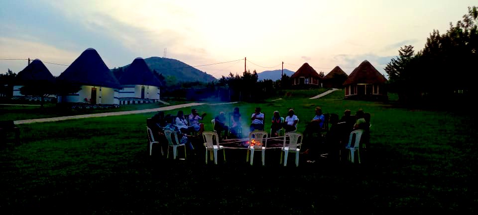 QESafariLodge's tweet photo. Hanging out with friends and family can be soul refreshing.. but Camping makes the feeling extraordinary..  For any group camping plans, look no further @QESafariLodge is the place to be.. Campfire also available for the cold nights in kasese https://t.co/R5G4Xs3X69