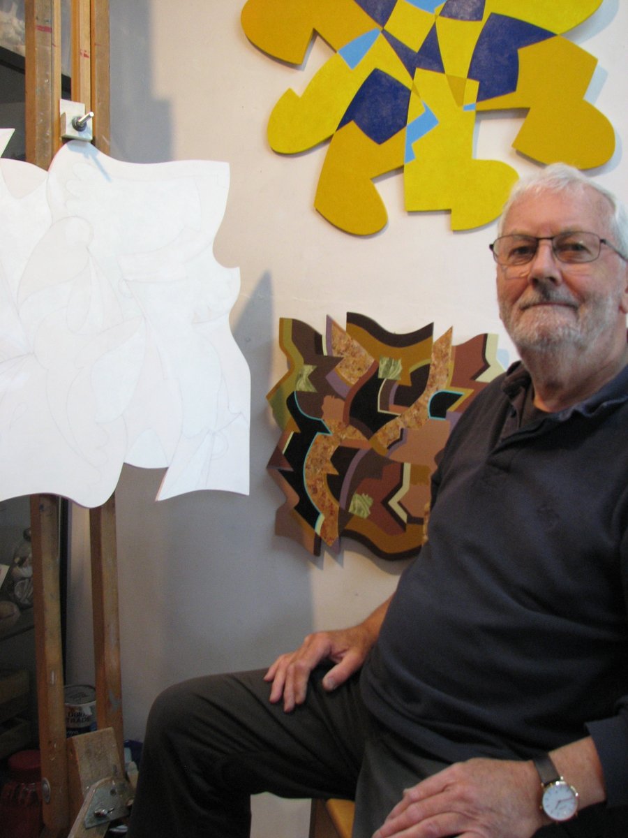 MEET THE ARTISTS
David Walton

David's primary concerns are colour and shape. In 2021 his work was seen in exhibitions including the Royal Birmingham Society of Artists Members and Associates.