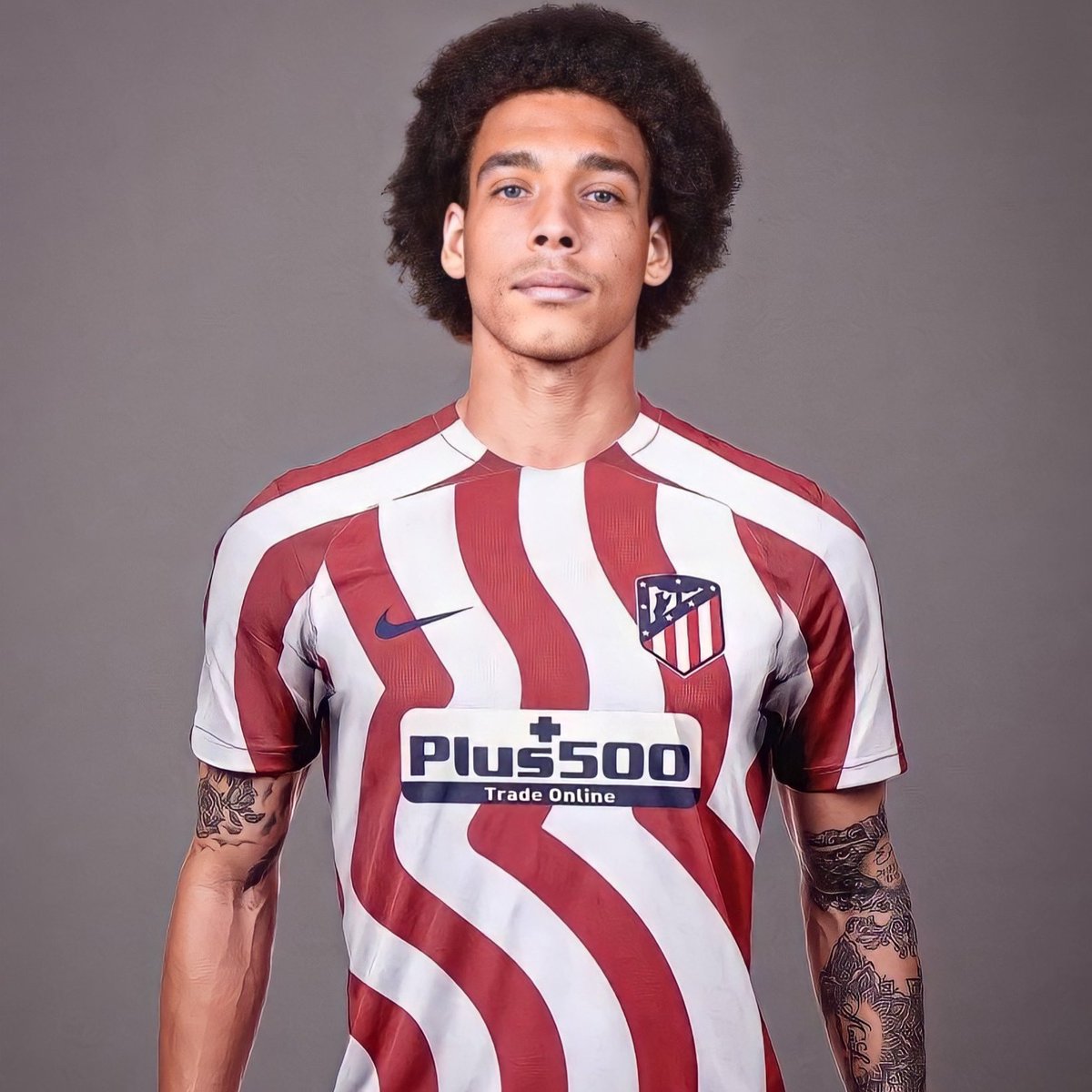 ClickFutbol's tweet photo. ¡FICHAJE CONFIRMADO! 🔴⚪️

Axel Witsel es nuevo jugador del Atlético de Madrid. https://t.co/kinft9AqKv