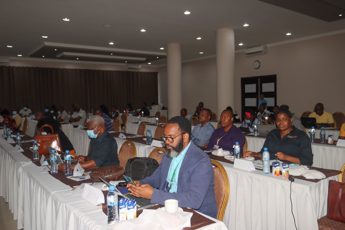 ECT3Project's tweet photo. ECT-3 staff and Government Officials gathered to reflect on key findings of the Special Study on Community and Household Behaviour Change associated to improved literacy outcomes. ECT-3 is a @USDA funded school feeding project, implemented by @WorldVision https://t.co/tb3DcmRZPu