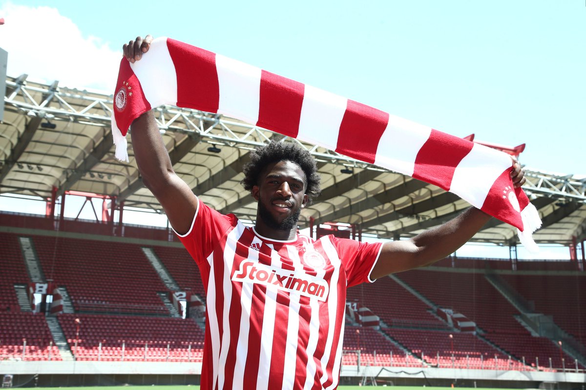 olympiacosfc's tweet photo. Ο Αμπουμπακάρ Καμαρά στα «ερυθρόλε��κα»! / @Aboukamara47 in the red and white of Olympiacos!🔴⚪ 

#Olympiacos #Transfer #Welcome #AboubakarKamara #WelcomeKamara #WeKeepOnDreaming https://t.co/mqOCVWc1pd