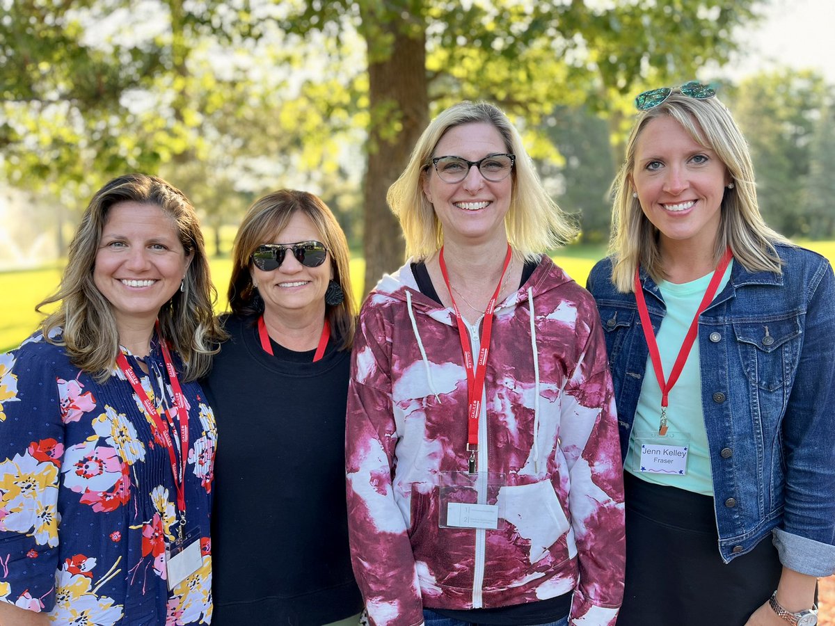 Jkelley127's tweet image. Galileo Retreat! #galileogarland #galileoleads212
@allaidlaw @StephanieMcGuff @reneebiegas @FraserSchools