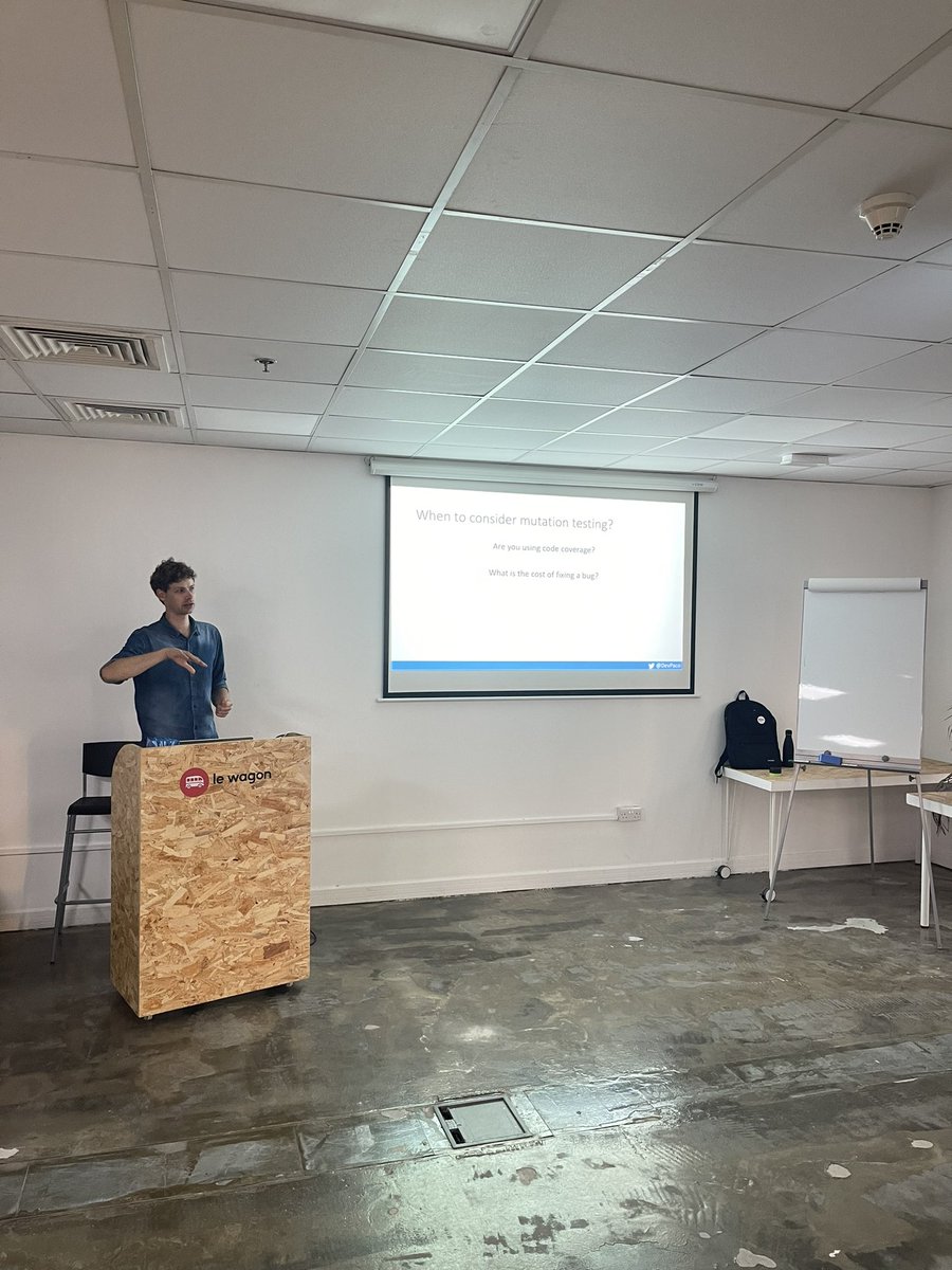 dubaijug's tweet photo. @DevPaco talking about Mutation Testing!
A great and very interesting talk!

#dubai #dubaijug #java #mutationtesting #openvalue https://t.co/t7OirpZ3v9