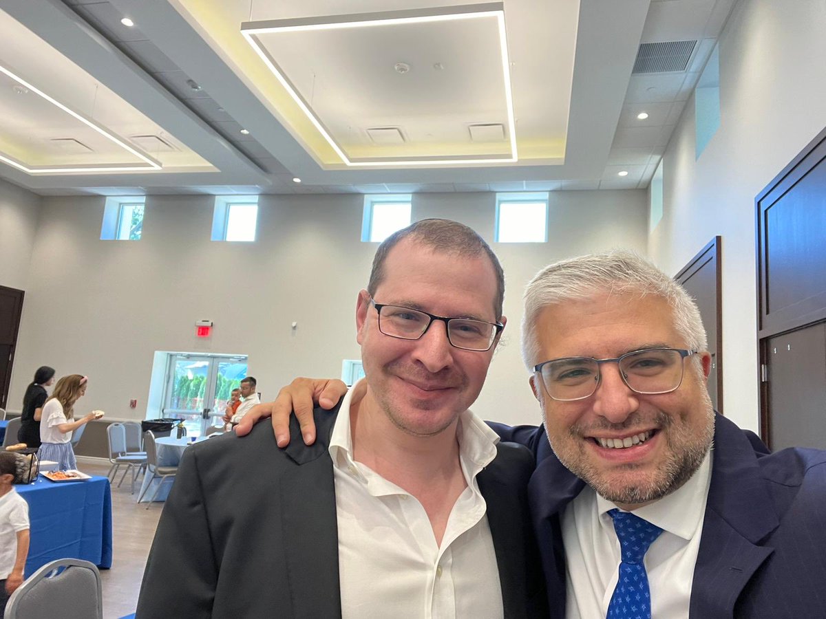 IlanBlock's tweet photo. I haven’t seen @DBashIdeas in person since 2005. #Dbris was great. https://t.co/x46rbTCYQx
