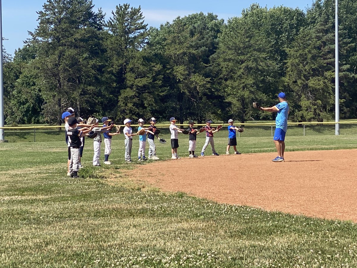 cmcdonaldbe's tweet photo. ⁦⁦@osbaseball2011⁩ ⁦⁦⁩    Beautiful day for baseball camp!  Thanks Coaches and ⁦@CityofOlatheKS⁩ for beautiful parks to play in! https://t.co/WM71UyFXOM
