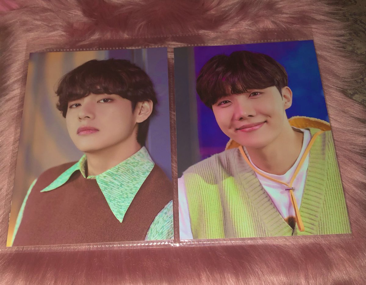 mmscart23's tweet photo. WTS LFB BTS JUNGKOOK JK NAMJOON V JHOPE SUGA ONHAND PH

SOWOOZOO POSTCARDS

namkook 400
Vhope 400
Unit 400

Take all for 1,100

Comment “mine”

Please help RT thanks! https://t.co/NhELxLswj4