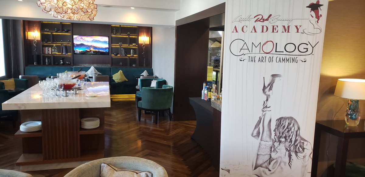 LittleRedAcademy tweet media