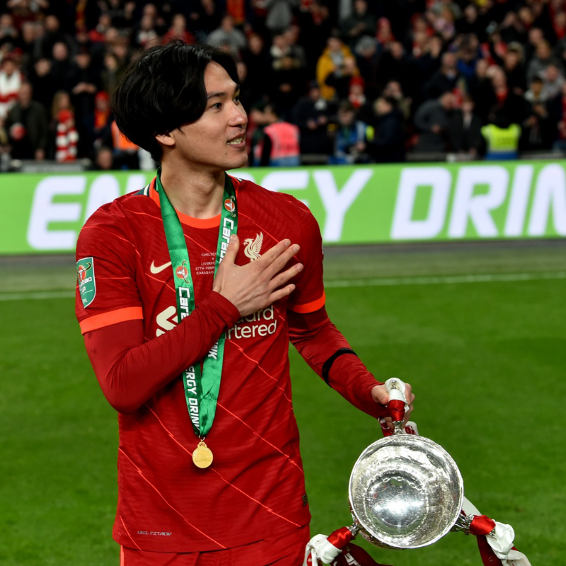 LFC's tweet photo. Takumi Minamino has today completed a permanent transfer to @AS_Monaco after a two-and-a-half-year stay at Anfield.

Everyone at #LFC would like to thank @takumina0116 for his contributions and wish him every success in the next chapter of his career.