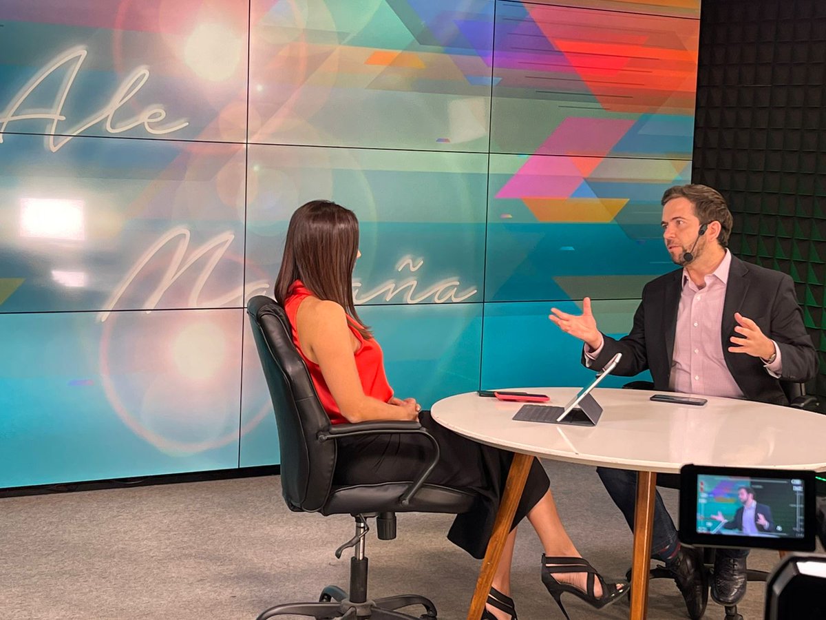 VictorZanella's tweet photo. 🙋♂️🎙🍓 Un placer platicar sobre los avances y retos que tenemos en la Comisión de Hacienda con @alejmagana en su programa, Necesitamos Hablar, de #Promomedios. Muchas gracias por el espacio.
#Noticias
#Enterate https://t.co/ITrh7luiob