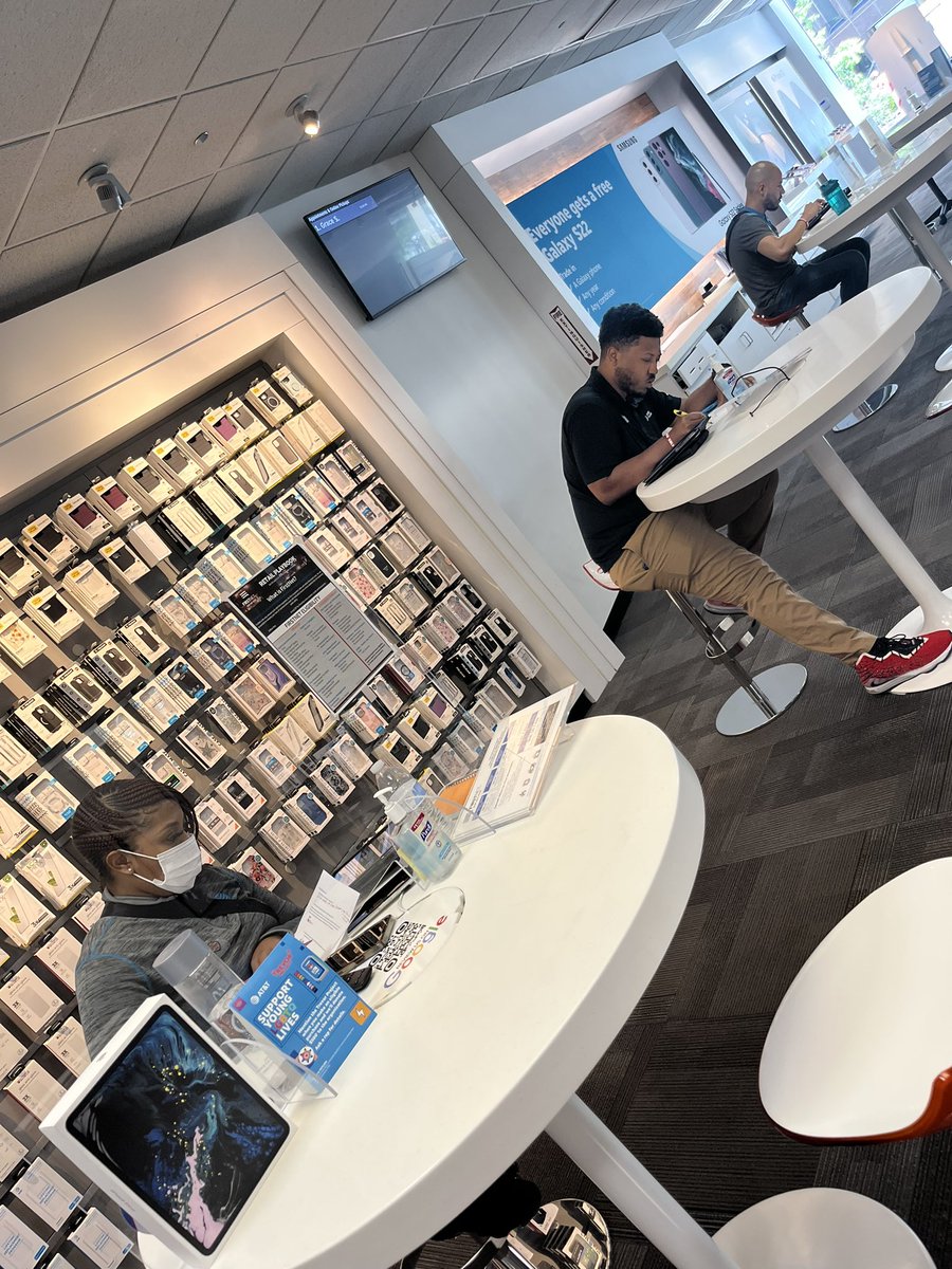 Washington Square is ready to execute this morning after our FN/Biz Quiz 🔥 <a href="/DMV_Fitz/">Austin Fitzwater🌐</a> 

<a href="/Bh7316/">Brittany Harrison</a> <a href="/MrKay416/">Kaleb Alem</a> <a href="/jillmill321/">Jillian Miller</a>