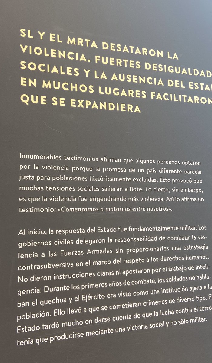 Evidentemente el contexto, los actores (y por suerte) son muy distintos pero este primer párrafo me llegó. Cambiar “ecuatorianos” por “peruanos”
Lugar de la Memoria. Lima, Perú.