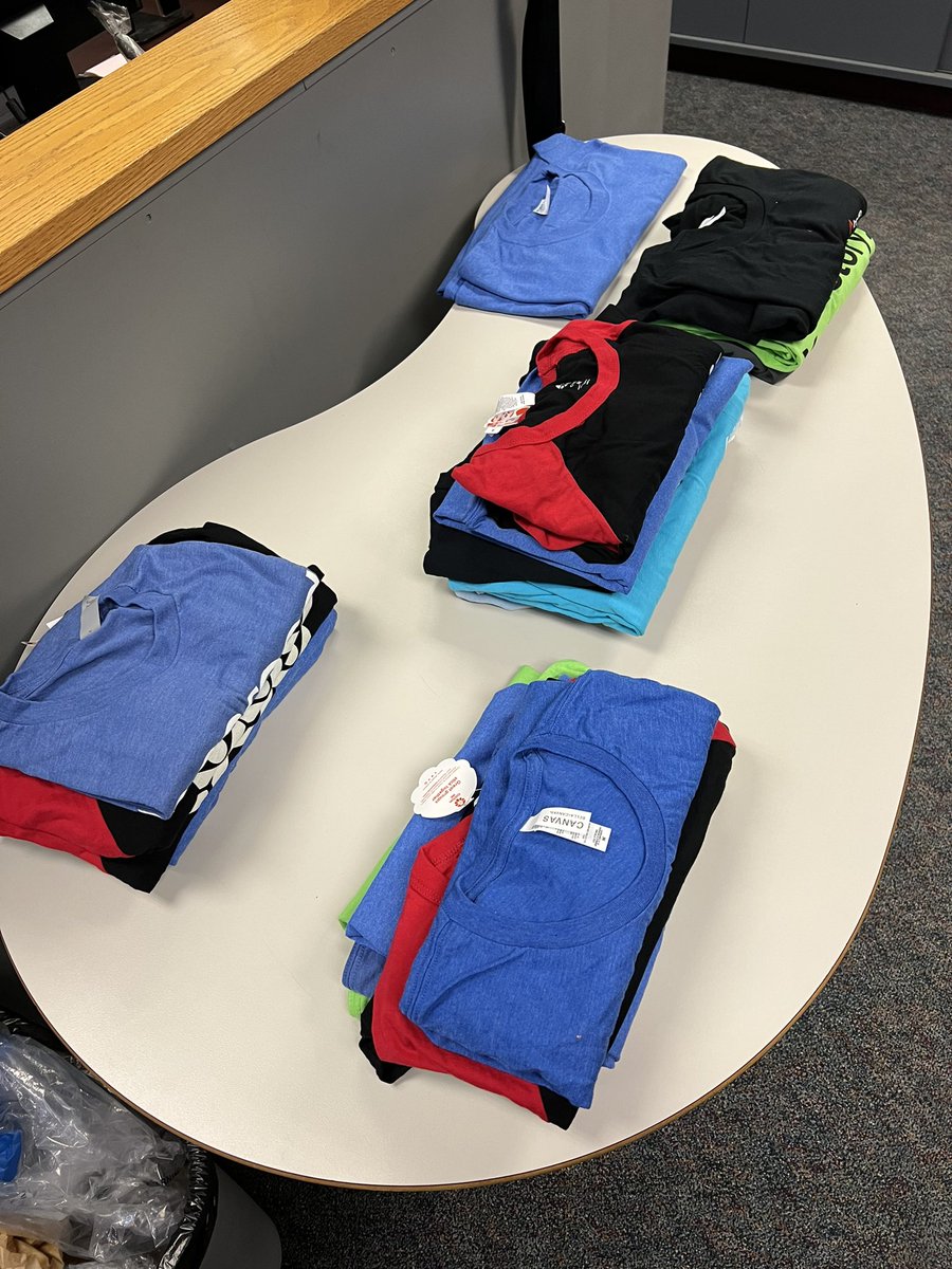 Geeky_Goggles's tweet image. Technology Bootcamp is underway! Moving from Consumption to Creation #bcsdbootcamp @BCSDNOTES @FoxLanePride @bcsdtechnology