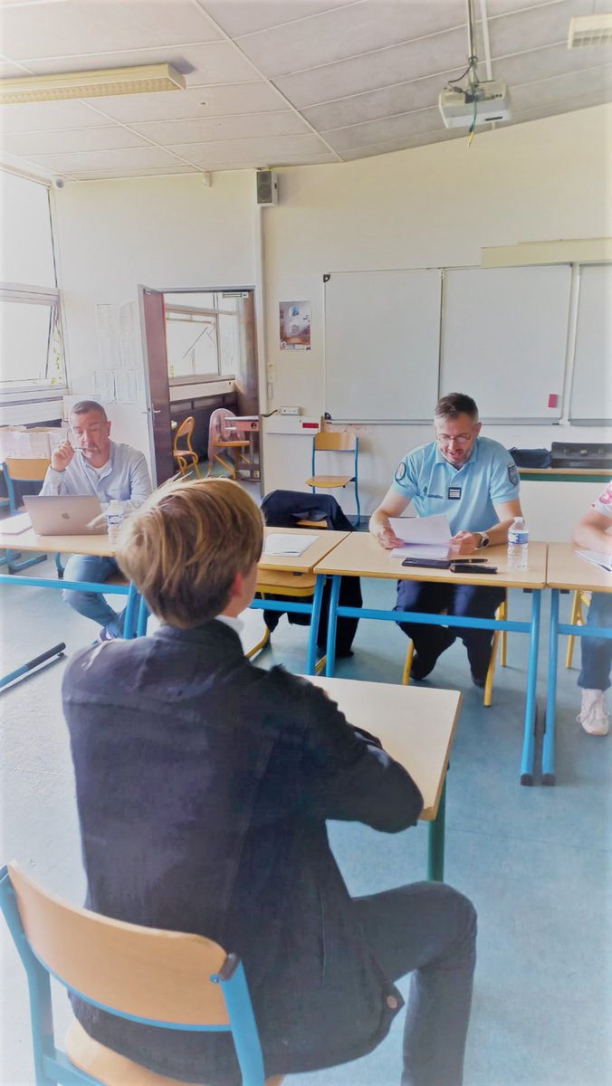 cadets_gnidf's tweet photo. Quels seront les talents de demain ? 🌟​
👉 ​La première phase de recrutement pour la nouvelle promo des cadets c'était aujourd'hui ! 👮
📍 Lycée polyvalent Charles Baudelaire de Fosses

👋 @education_gouv @Gendarmerie @Interieur_Gouv @iledefrance @anorgend https://t.co/KIZbS6D61J