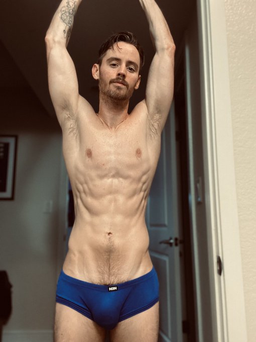 Never underestimate the power of gay Twitter. 🏳️&zwj;🌈❤️ https://t.co/vEtn8Jk2gT<a href="/tag/phawards2024"class="tags"><span>#phawards2024</span></a>