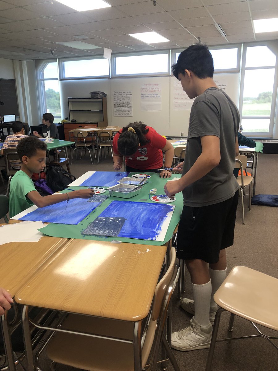 KellyWolfe5's tweet photo. Next up for NMMS students- painting patriotic flags with @artistatheart. @FCPSElevate https://t.co/laBkralHiQ