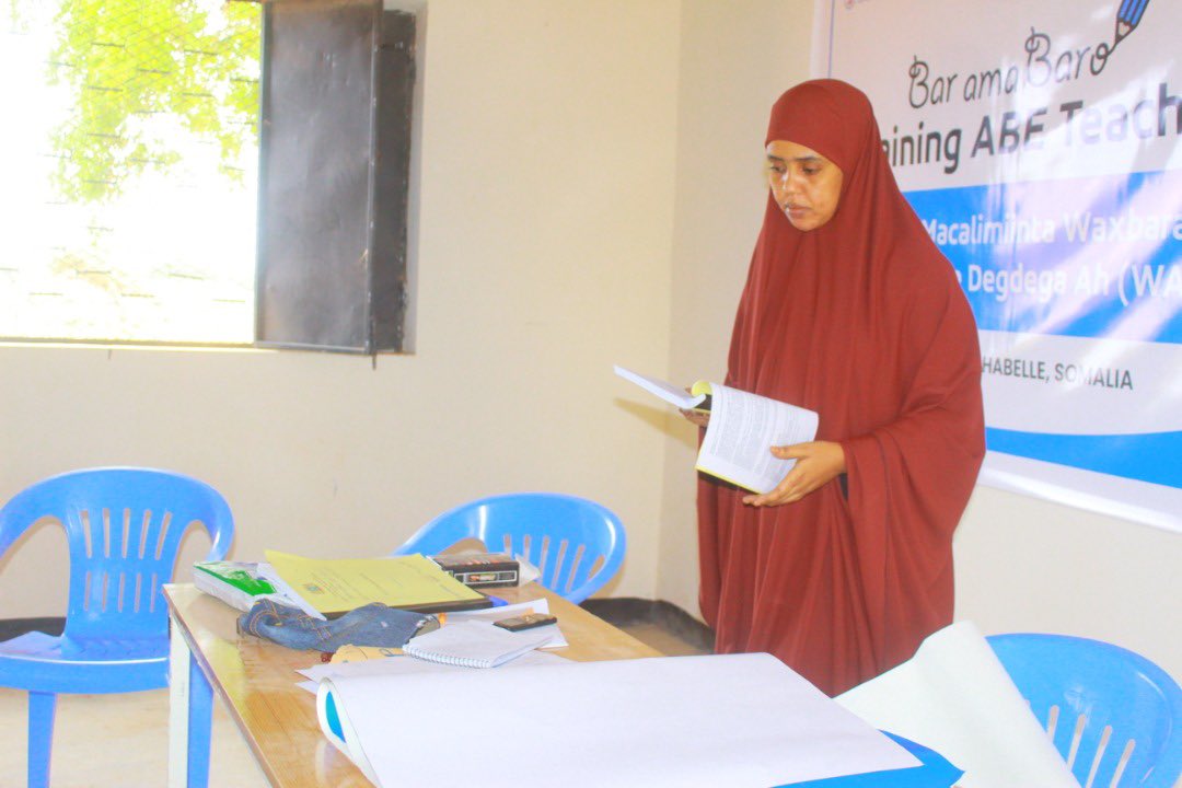 HanoAcademy's tweet photo. Refresher Teacher Training for Cohort 1 ABE Teachers have successfully started both in Balcad & Jowhar. Over 200 teachers and headteachers are undertaking this ABE teacher training. Thanks to @USAIDSomalia @USAIDBarAmaBaro @moechesomalia
#BarAmaBaro #Education #OutOfSchoolYouth https://t.co/niom3VP1IN