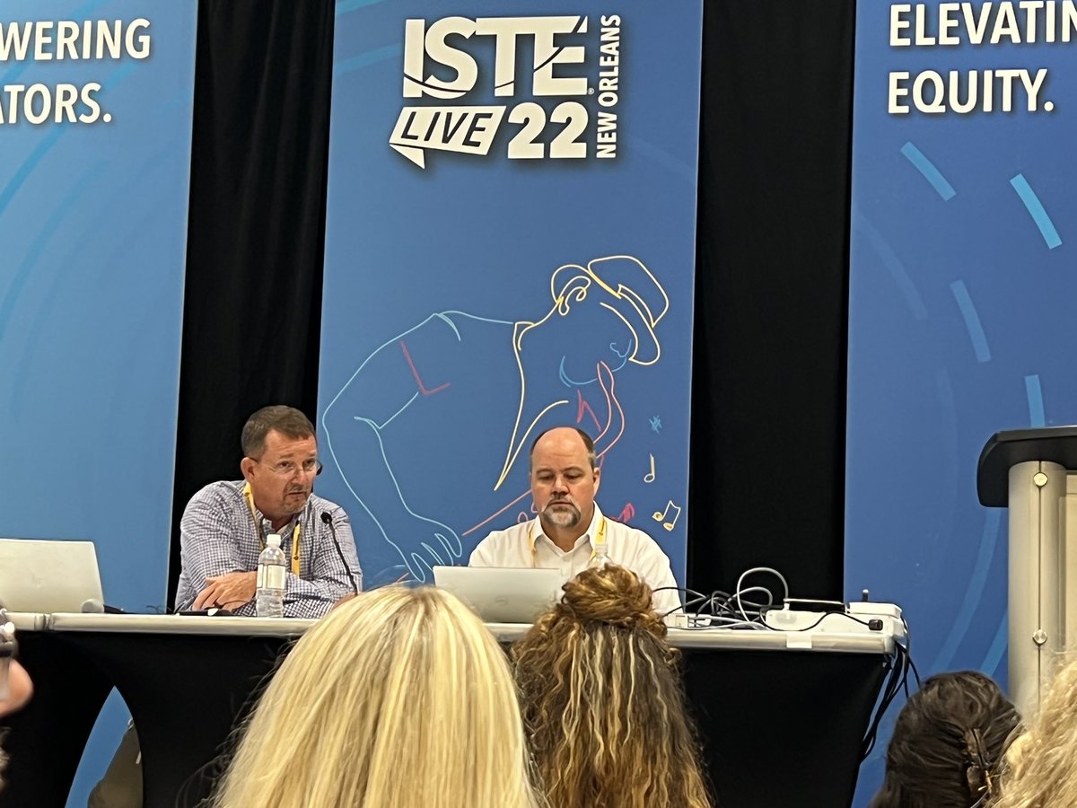 Great presentation by <a href="/JPOnslow/">Jeff Pittman</a> &amp; @ocsdltfdir at #ISTElive about <a href="/OnslowSchools/">Onslow County Schools</a>  digital transformation! Way to represent! #OnslowDLT  #MicrosoftEDU